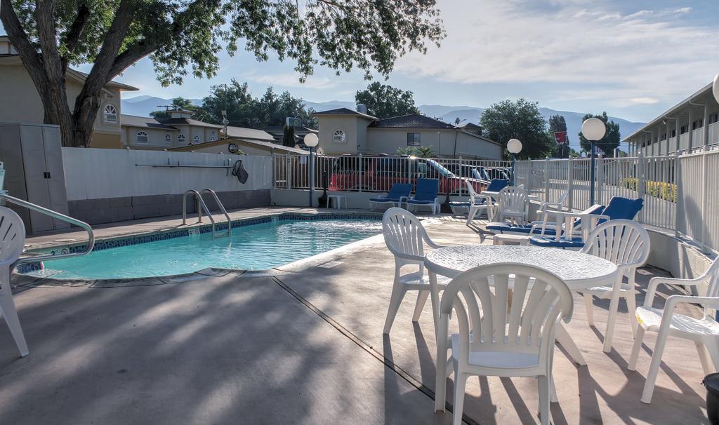 Motel 6-Bishop, Ca ภายนอก รูปภาพ