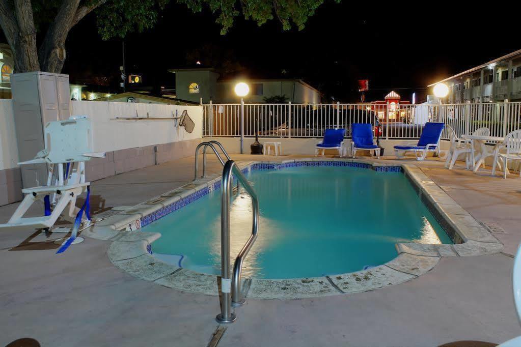Motel 6-Bishop, Ca ภายนอก รูปภาพ