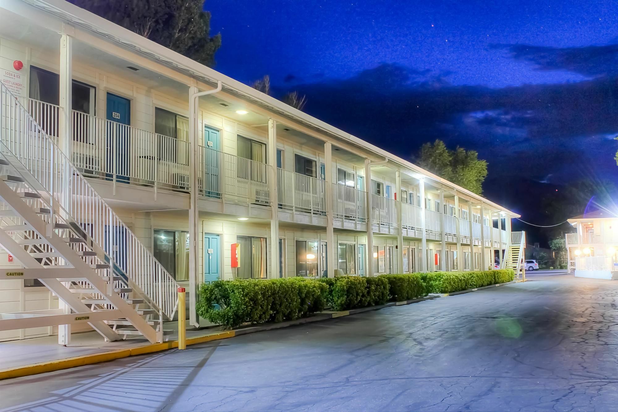 Motel 6-Bishop, Ca ภายนอก รูปภาพ